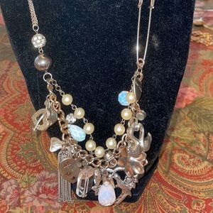 Betsey Johnson statement necklace